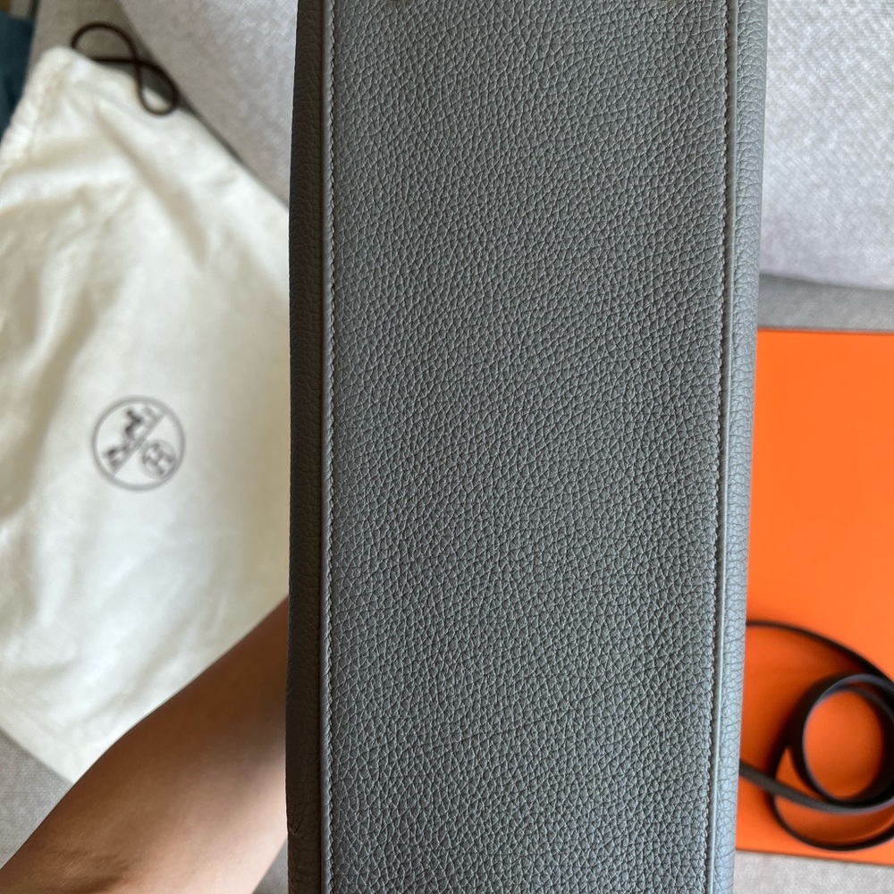 Authentic 28 cm Hermes KELLY Bag ETAIN Grey Togo Leather New in Box - Picture 7 of 10